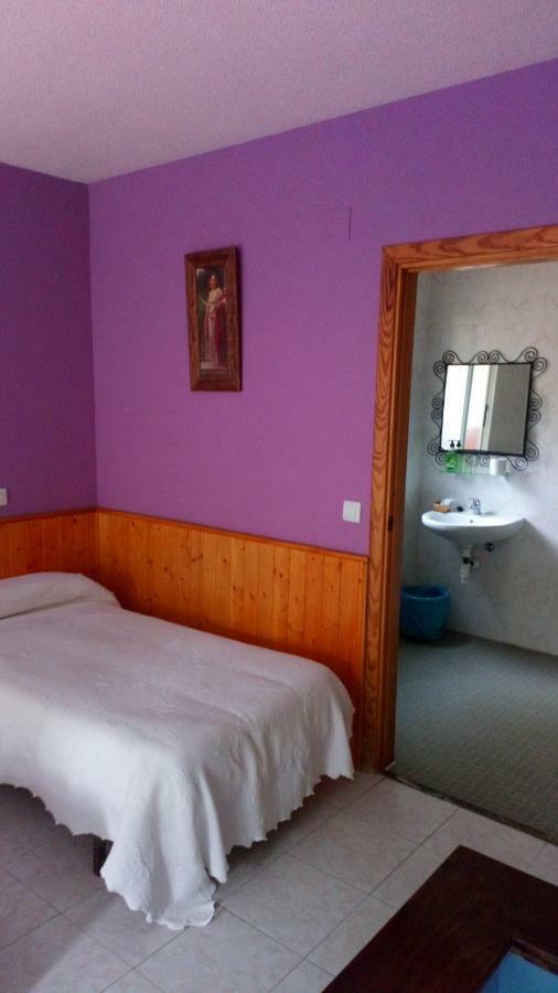Hostal El Venero Sotillo de la Adrada Bagian luar foto