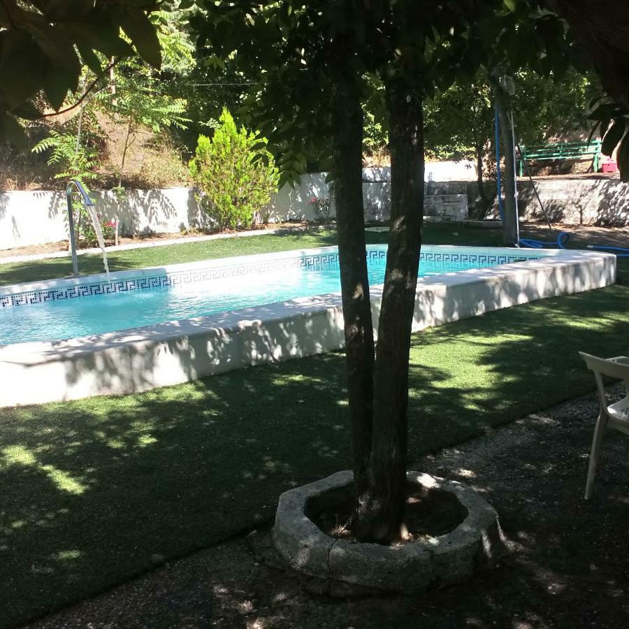Hostal El Venero Sotillo de la Adrada Bagian luar foto