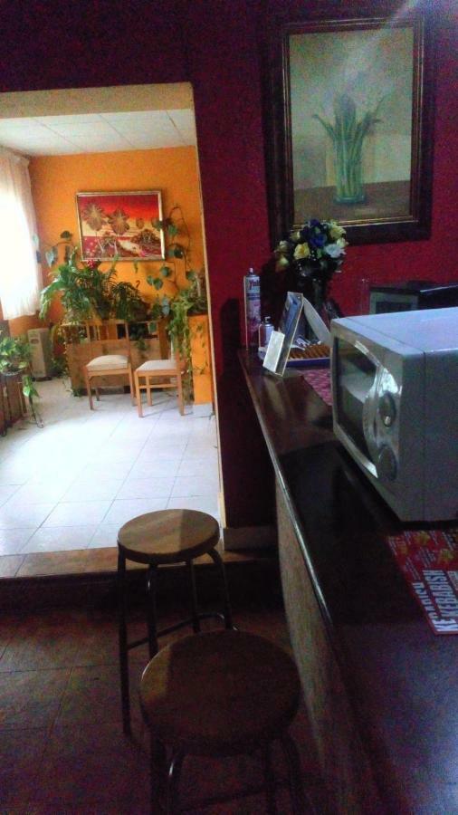 Hostal El Venero Sotillo de la Adrada Bagian luar foto
