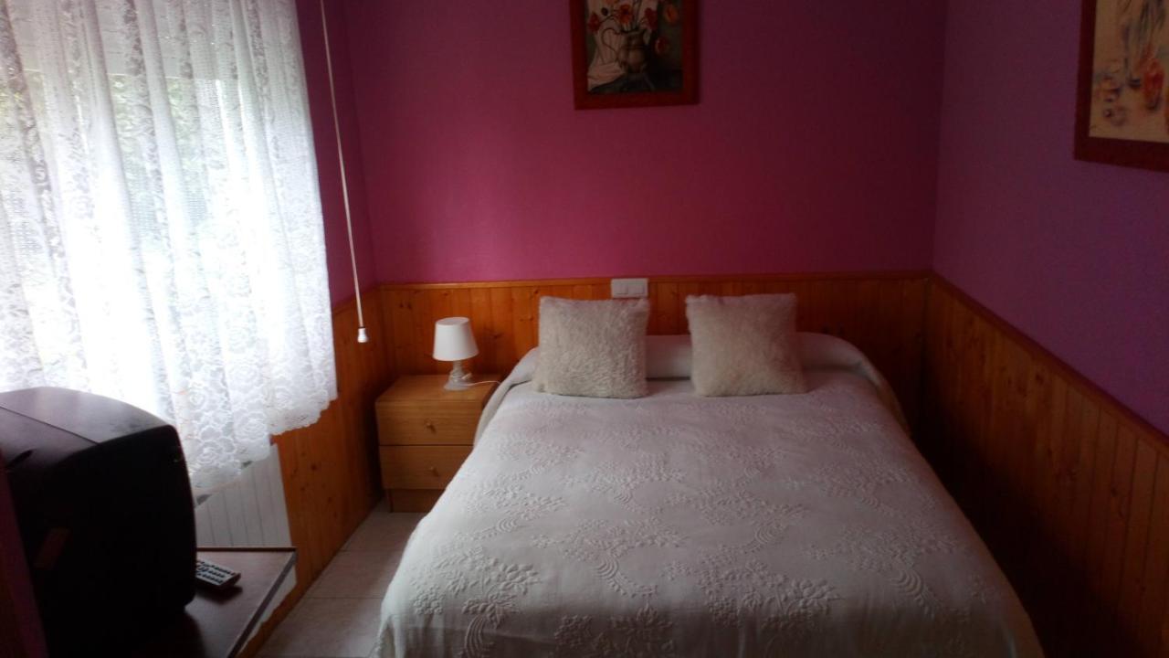 Hostal El Venero Sotillo de la Adrada Bagian luar foto